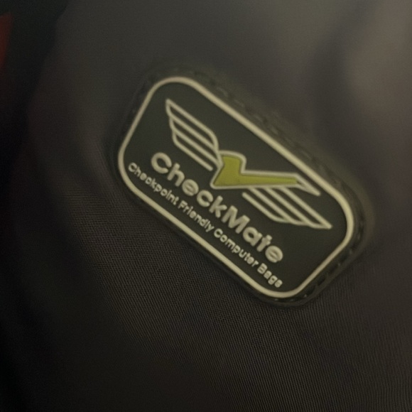 Neotech 17” Checkpoint Friendly Laptop Bag - Picture 10 of 16